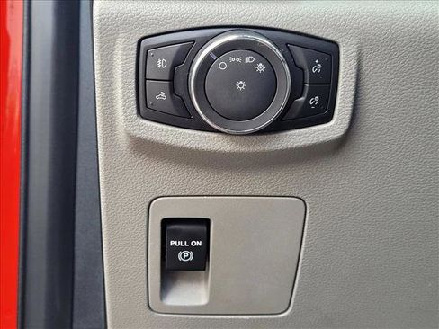 Used 2017 Ford F150 XL w/ Equipment Group 101A Mid image 15