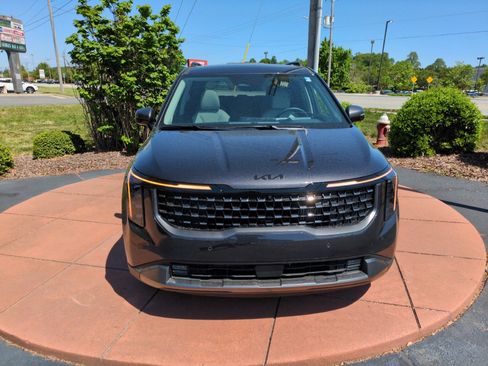 New 2026 Kia Carnival SX Prestige FWD image 4