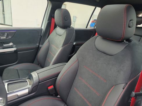 New 2025 Mercedes-Benz GLB 35 AMG 4MATIC image 10