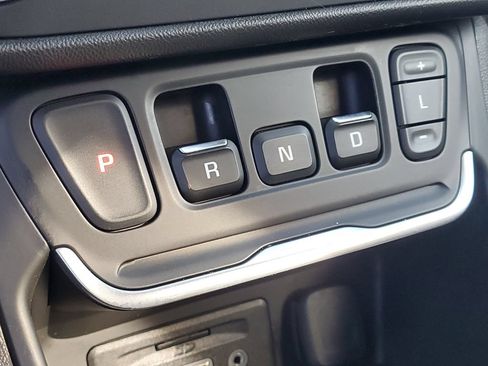 Certified 2019 GMC Terrain SLT w/ Preferred Package AWD/4WD image 32