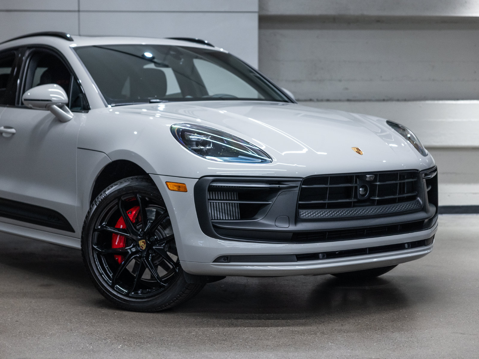 Certified 2026 Porsche Macan GTS AWD/4WD image 45