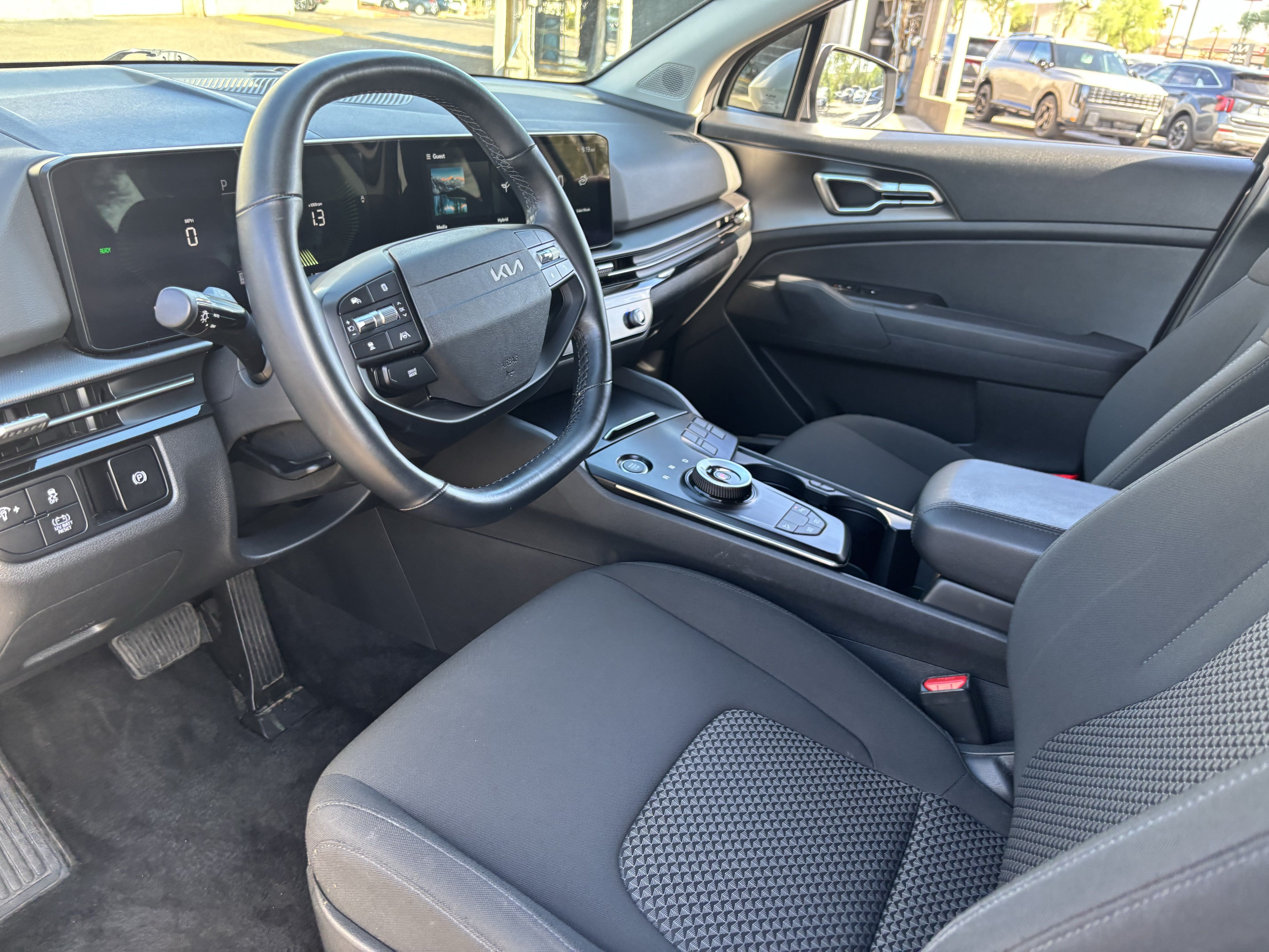Certified 2026 Kia Sportage LX FWD image 16