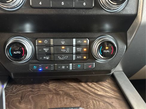 Used 2020 Ford F150 Limited AWD/4WD image 37