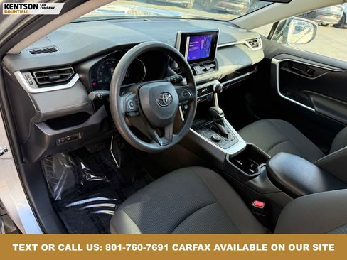 Used 2025 Toyota RAV4 LE image 28