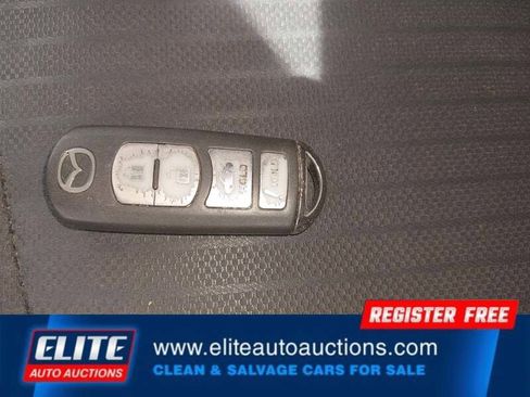 Used 2016 MAZDA MAZDA3 i Sport image 22