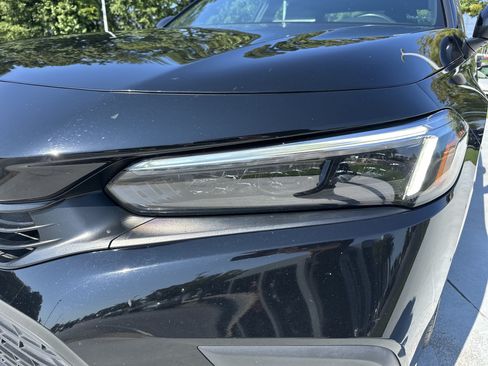 Used 2023 Honda Civic Sport image 6