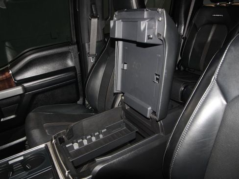 Used 2017 Ford F250 Platinum w/ Platinum Ultimate Package image 24