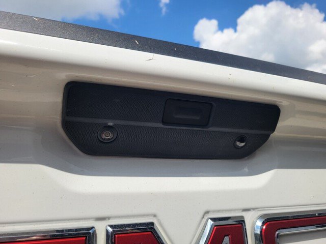 Used 2020 GMC Sierra 1500 Elevation w/ Elevation Value Package RWD image 7