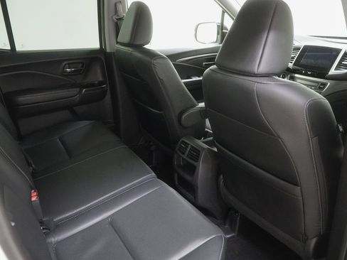Used 2018 Honda Ridgeline RTL-T image 42