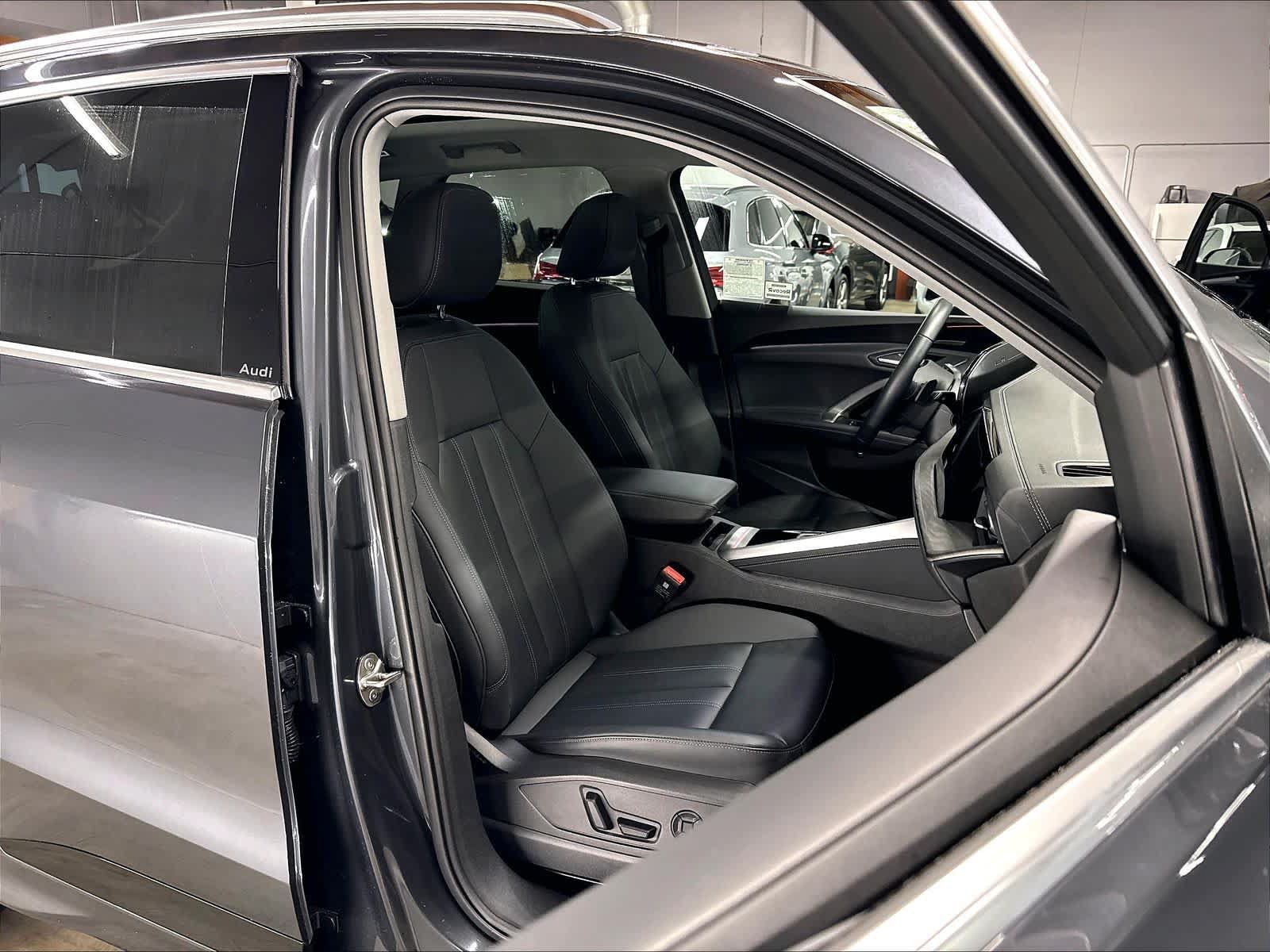 Used 2025 Audi Q5 Premium Plus AWD/4WD image 11