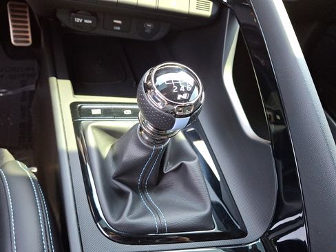 Used 2025 Hyundai Elantra N FWD image 22