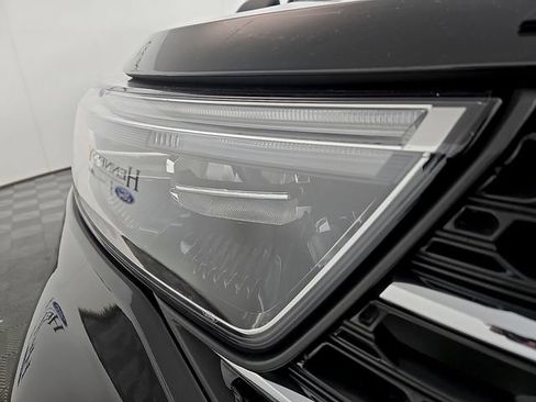 Certified 2022 Ford Explorer XLT RWD image 10