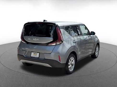 Used 2025 Kia Soul LX w/ LX Technology Package FWD image 15