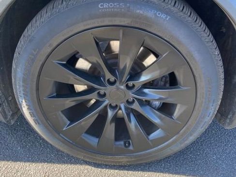 Used 2017 Tesla Model X 75D AWD/4WD image 5
