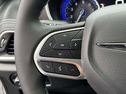 New 2026 Chrysler Pacifica Select AWD/4WD image 22