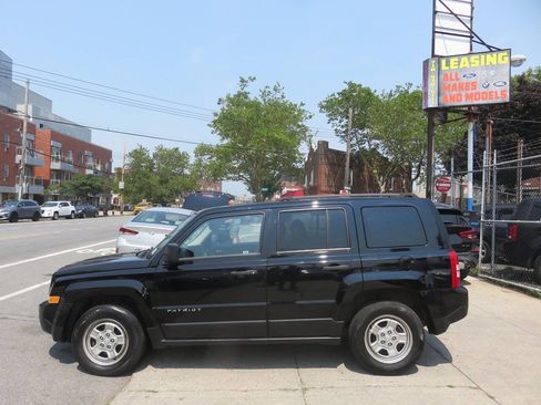 Used 2015 Jeep Patriot Sport FWD image 7