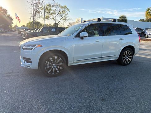Used 2025 Volvo XC90 B5 Core w/ Protection Package image 10