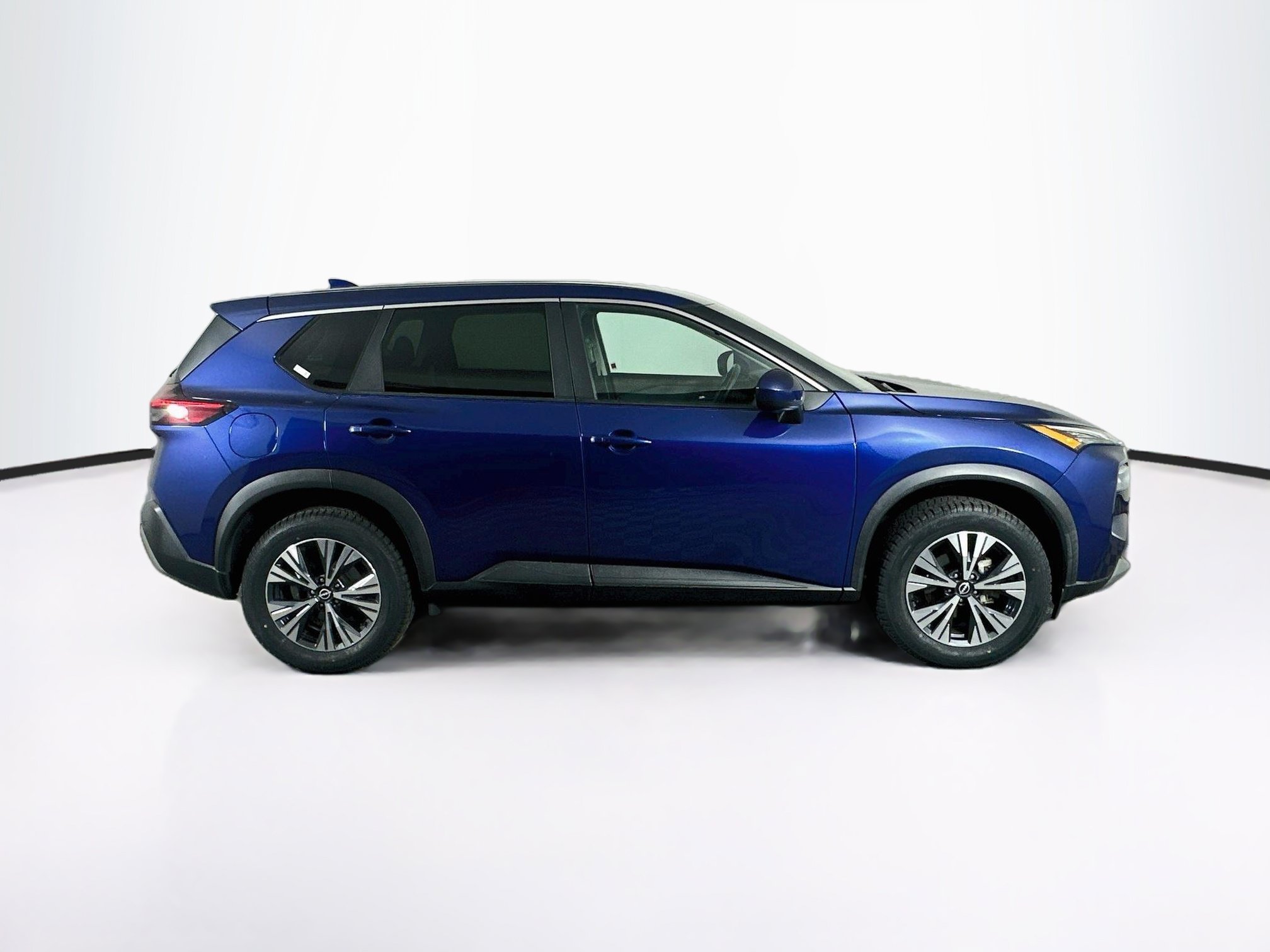 Used 2023 Nissan Rogue SV FWD image 10