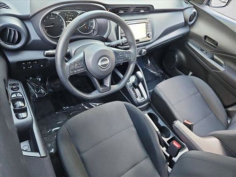 Used 2024 Nissan Kicks S FWD image 10