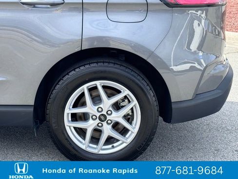 Used 2024 Ford Edge SEL image 35