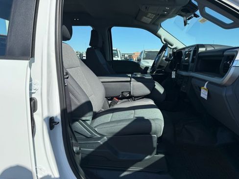 New 2026 Ford F250 XL w/ XL Chrome Package image 24