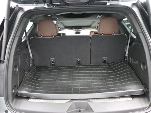 Used 2023 Chevrolet Tahoe High Country image 9