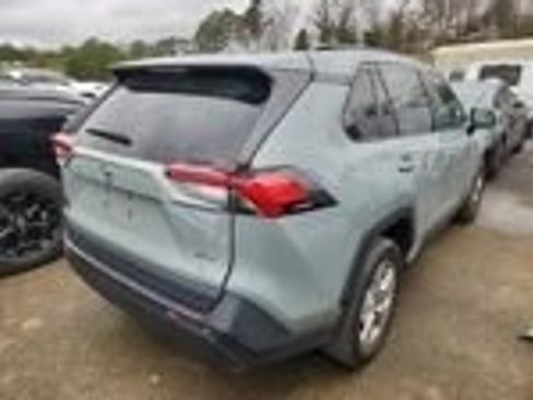 Used 2021 Toyota RAV4 XLE Premium image 3