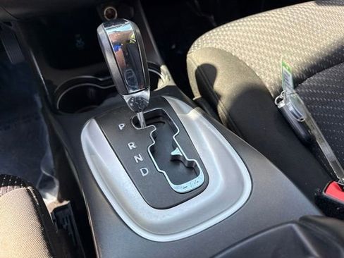 Used 2019 Dodge Journey SE FWD image 45