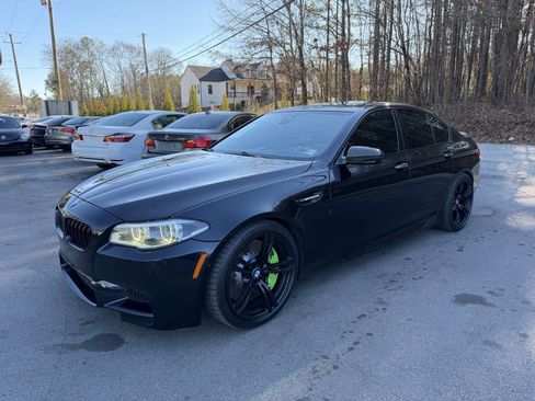 Used 2014 BMW M5 image 1