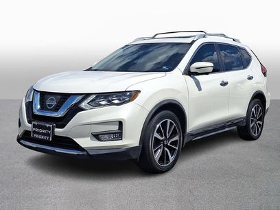 Used 2017 Nissan Rogue SL w/ SL Premium Package