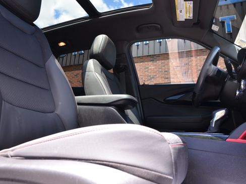 Used 2022 Chevrolet TrailBlazer RS w/ Sun and Liftgate Package AWD/4WD image 33