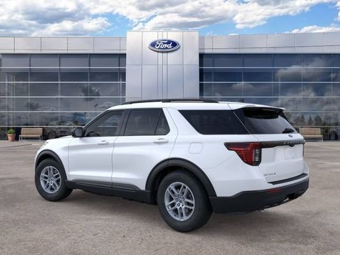 New 2026 Ford Explorer Active RWD image 4