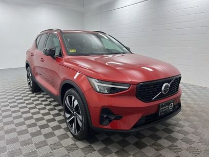 Used 2023 Volvo XC40 B5 Plus w/ Driver Assist Package