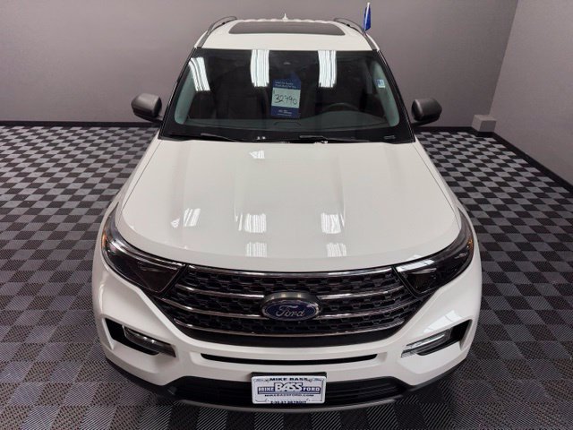 Used 2022 Ford Explorer XLT w/ Equipment Group 202A AWD/4WD image 5