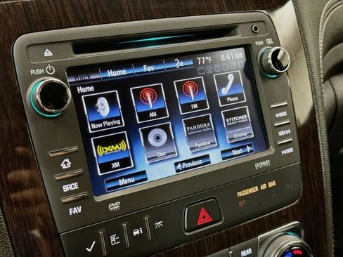 Used 2017 Chevrolet Traverse LT FWD image 14