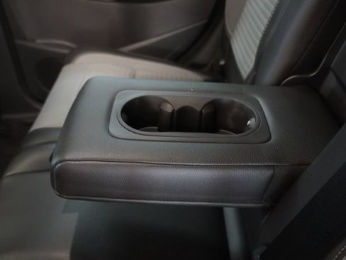 Used 2018 Ford Escape SE w/ SE Sport Appearance Package AWD/4WD image 28