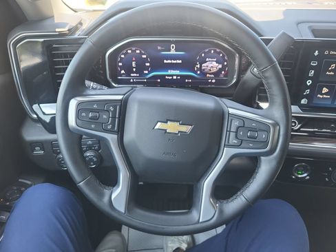 Certified 2024 Chevrolet Silverado 1500 LT AWD/4WD image 6