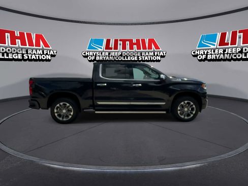 Used 2023 Chevrolet Silverado 1500 High Country w/ Technology Package AWD/4WD image 9