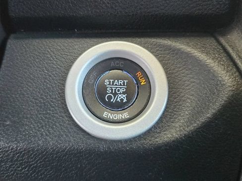 Used 2015 RAM 1500 Laramie w/ Convenience Group AWD/4WD image 15