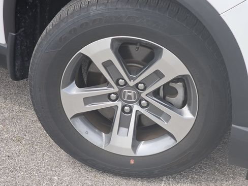 Certified 2024 Honda Pilot EX-L image 10