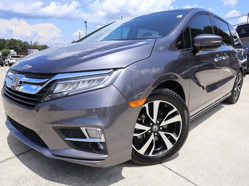 Used 2018 Honda Odyssey Elite image 2
