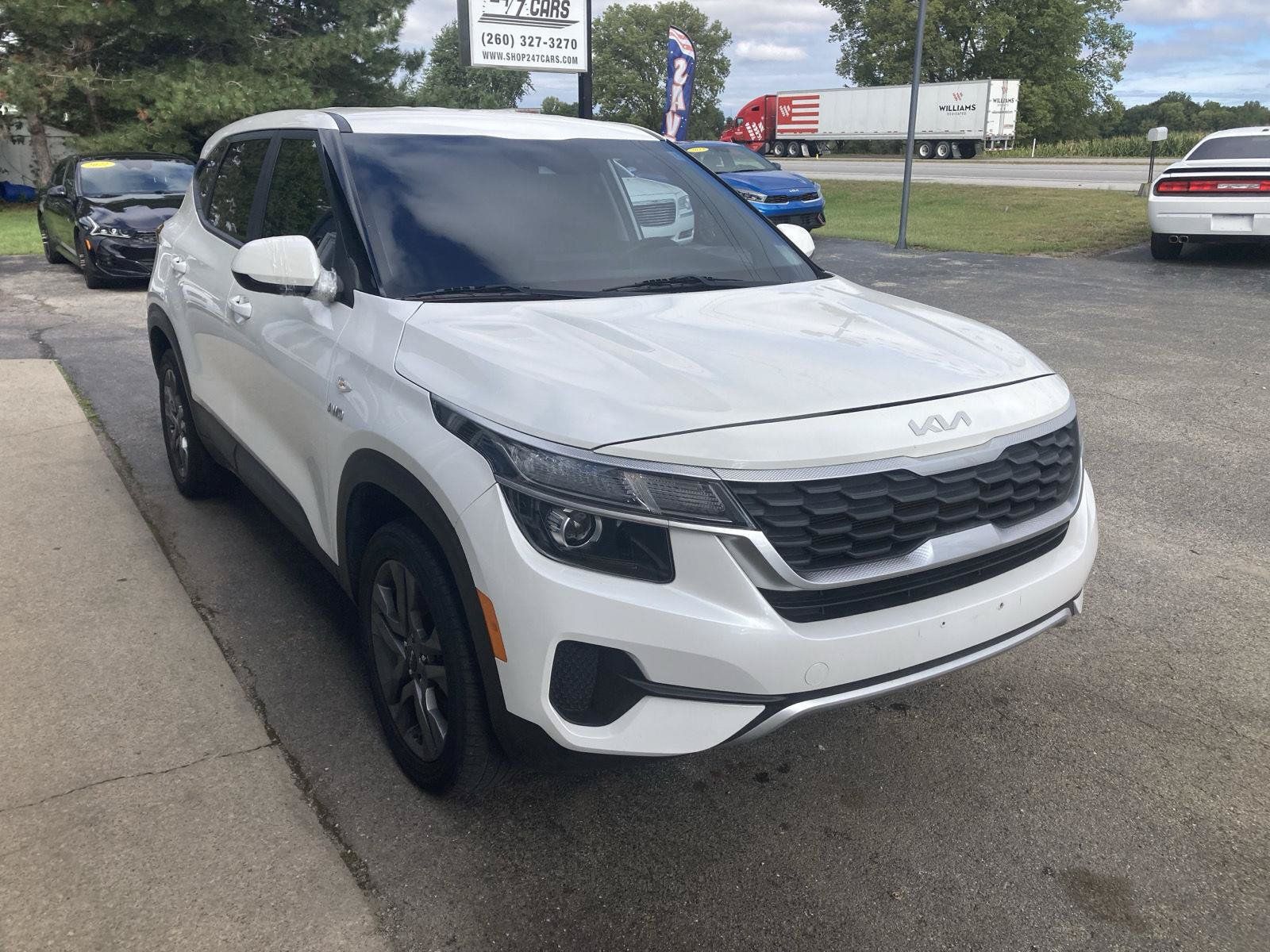 Used 2022 Kia Seltos LX AWD/4WD image 4