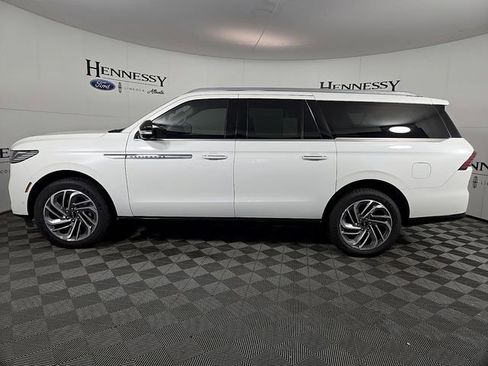 New 2025 Lincoln Navigator L Reserve AWD/4WD image 8