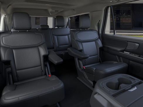 New 2025 Ford Expedition Max Platinum w/ Driver's Package image 11