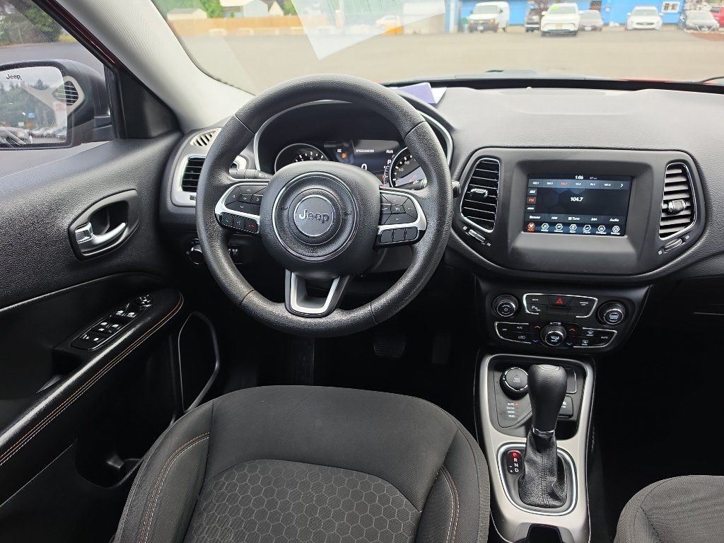 Used 2018 Jeep Compass Sport w/ Tech Group AWD/4WD image 20