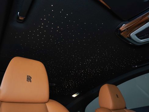 Used 2018 Rolls-Royce Wraith image 34