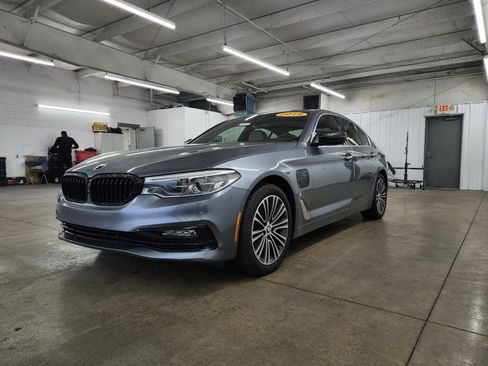 Used 2018 BMW 530e xDrive image 31