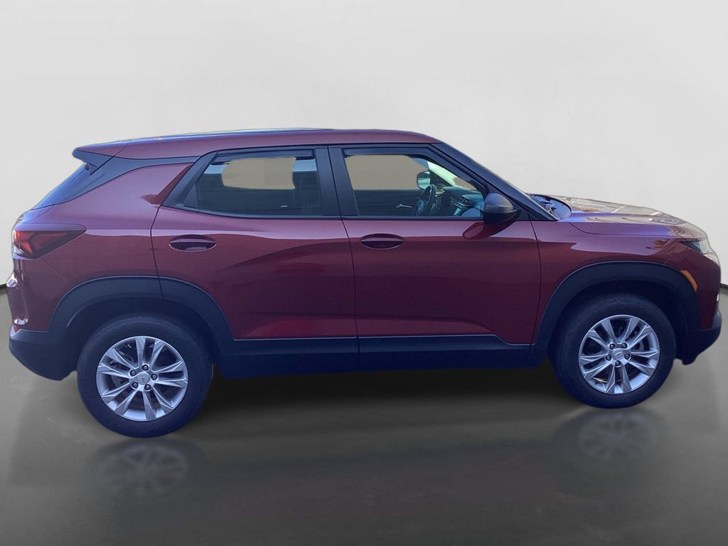 Used 2021 Chevrolet TrailBlazer LS AWD/4WD image 4