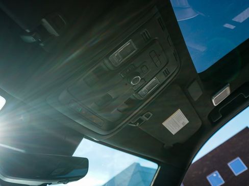 Used 2023 Cadillac Escalade V image 29