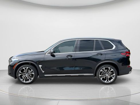 Used 2024 BMW X5 xDrive40i w/ Premium Package AWD/4WD image 8